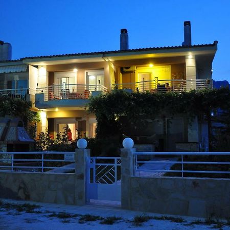 Studios Giannakis Chrysi Ammoudia Exterior foto